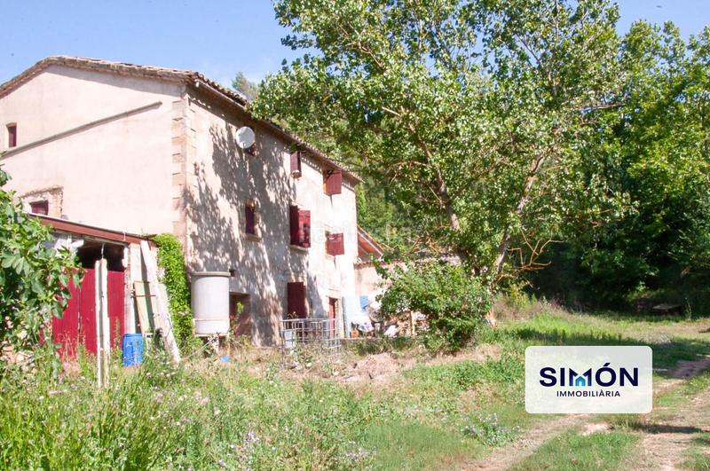 Foto ec65017b-3e4c-49de-9436-8b255b555533. Bauernhof mit parking in Gaià