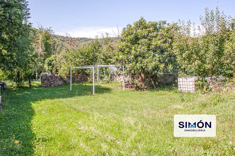 Foto f2303a94-ccd5-452c-827a-78ad7c825eb4. Bauernhof mit parking in Gaià