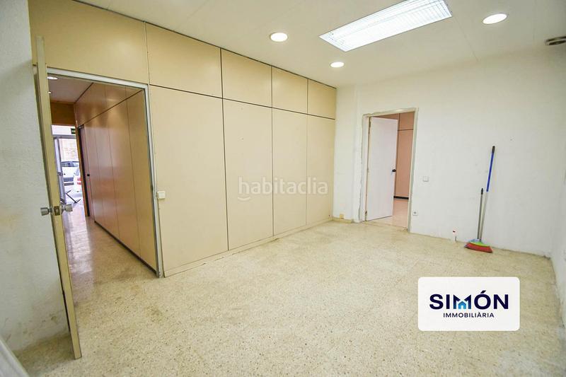 Foto 26c7b1a9-894e-440d-8bc5-ad4630bcd39a. Local comercial a de mossèn vall 24 a Valldaura-Carretera de Cardona Manresa