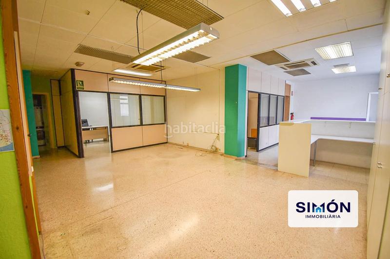 Foto 39744a24-4773-4614-b2ef-c243d8427643. Local comercial a de mossèn vall 24 a Valldaura-Carretera de Cardona Manresa