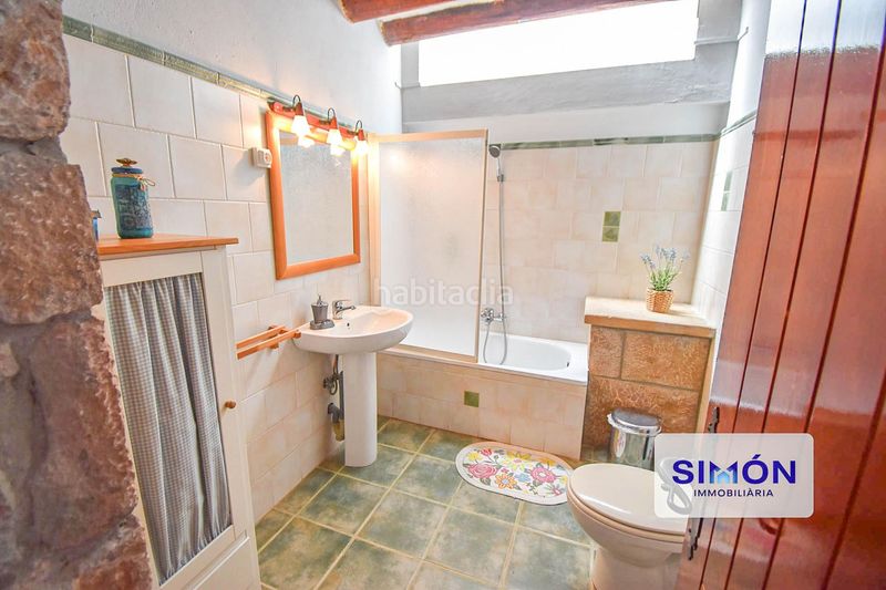 Foto 8192f893-ed49-444f-972c-4513fbfc56b5. Country house with heating pool in Sant Pere Sallavinera