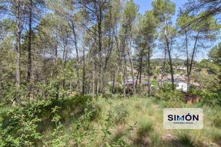 Terreny residencial a Santpedor. Fabulosa parcela en el serrat de castellnou, de 630m, rodeada de