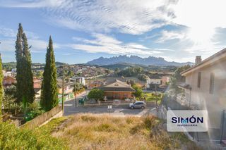 Wohngrundstück in Castellgalí. Fantástica parcela de 551 m2, con estudio geotecnico y con proye