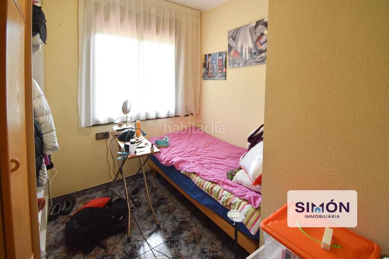 Foto 04b5e214-ca66-45d4-870c-39e93e3517e6. Haus mit parking pool in Rellinars