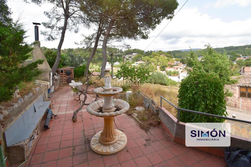 Foto 3ecadeb8-2ff4-4126-b5c4-9f18161fdd77. Haus mit parking pool in Rellinars