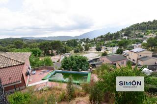 Casa in Rellinars. Espectacular casa con piscina, gran jardín y vistas a montserrat