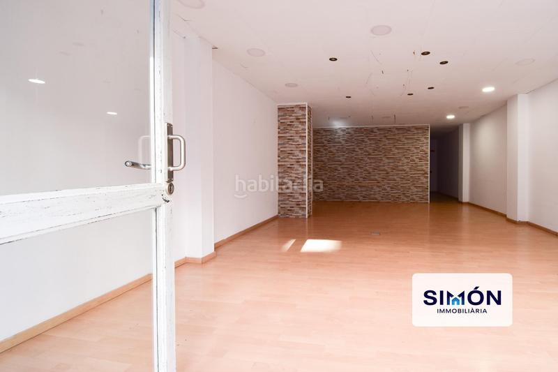 Foto c7616792-c8a3-44a4-84ea-ff63f1df4d07. Lloguer local comercial a bases de Manresa - carretera de santpedor Manresa