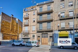 Édifice  Carretera de vic. Oportunidad de inversión en el corazón comercial de manresa edif