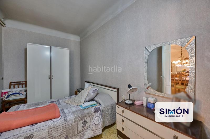 Foto beb3ff30-df94-4a89-b8cd-07806055829c. Edifici a Centre - Passeig i Rodalies Manresa