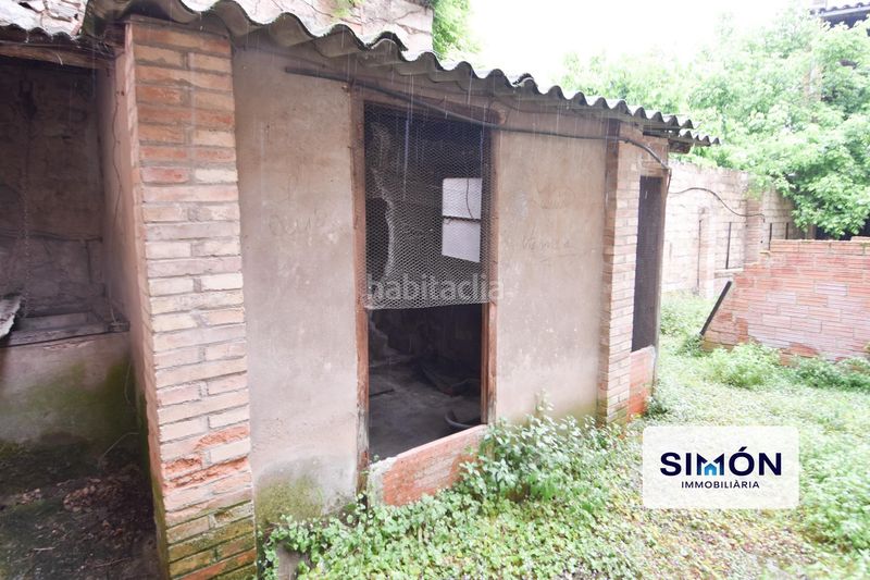Foto abdef8be-42d2-4341-9654-784d223ff39f. Edificio in Avinyó