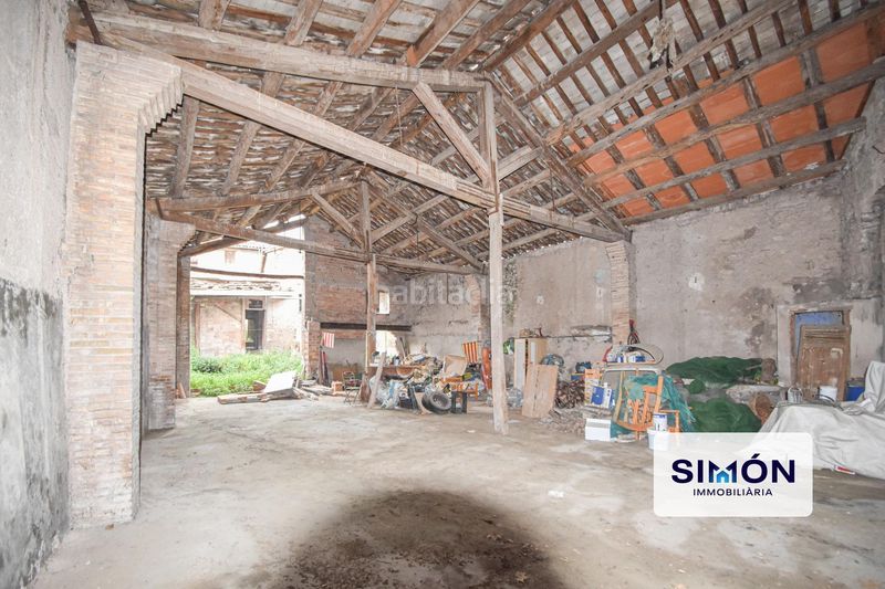 Foto af742e3a-6277-4fe1-98e7-acc015148036. Edifici a Avinyó
