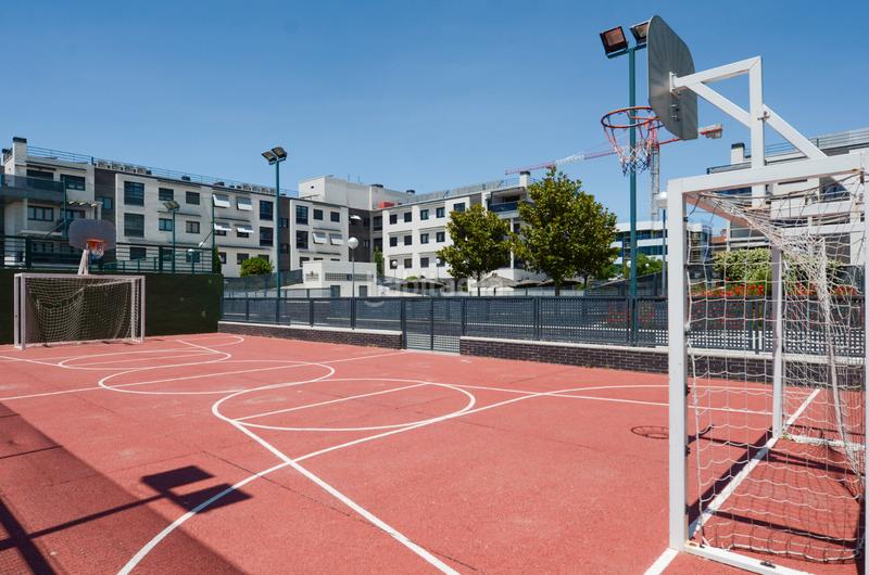 Foto 4331c063-4e40-4b61-9fad-dee6a6e3ded3. Flat with heating pool in Prado de Somosaguas Pozuelo de Alarcón