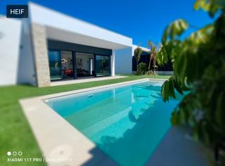 Chalet in Calle tierra cálida 27 47c. Chalet en urbanizacion la quinta