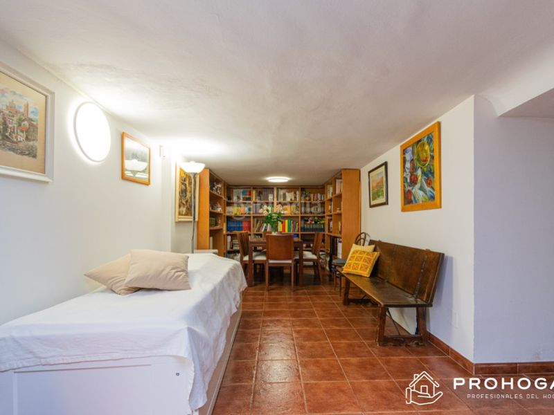 Foto cb358df0-3c44-4dce-bb16-26f57e3fb673. Casa adossada amb aparcament a San Crispín-La Estación Consorcio Colmenar Viejo