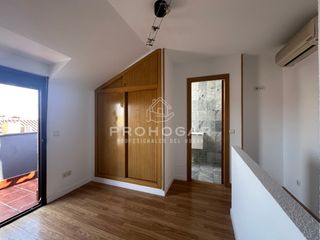 D�plex  Calle longar. D�plex listo para entrar a vivir con garaje y trastero