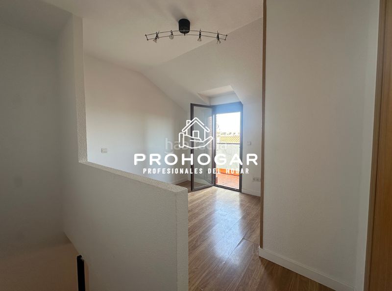 Foto d430ed64-5567-4566-94ab-6a6a24053498. Zweistöckige wohnung in Torrelaguna