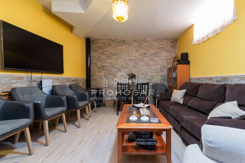 Foto 3a5b9d74-fb1a-40a6-bba5-eb3918a87a08. Casa en Centro Colmenar Viejo
