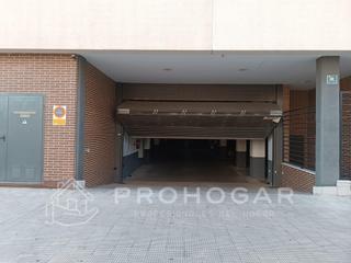 Alquiler Parking coche  Avenida 21 de marzo. Amplia y comoda plaza de garaje en tres cantos.