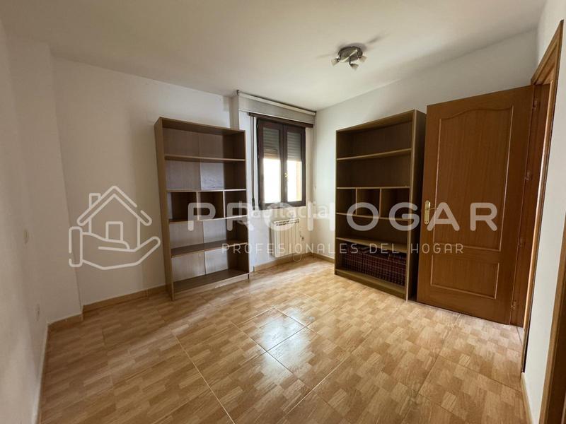 Foto b8fe1deb-f521-446c-ab7c-8a6d2609b134. Dúplex  tu nuevo hogar a pie de calle en Centro Colmenar Viejo