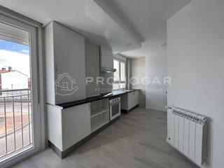 Pis  N/a. Piso de 1 dormitorio con garaje  obra nueva
