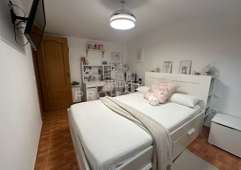 Foto a5b4f9fd-11cd-483a-8a2d-90611a5d8561. Casa a Centro Colmenar Viejo