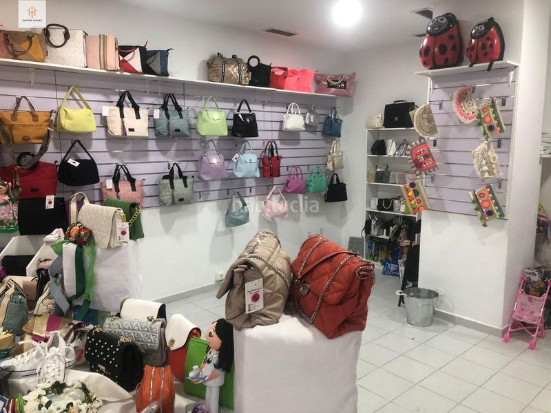 Foto f1e457cd-3d72-4c17-8361-3e74ea74a409. Local comercial a Centro Cáceres