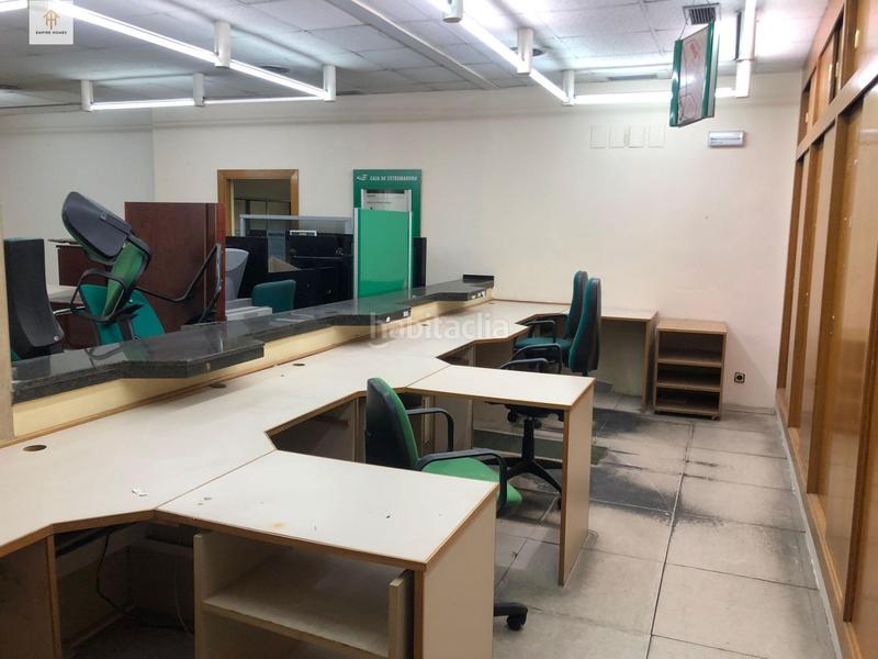 Foto 725c75b1-df24-4813-950b-a31cd173c644. Alquiler local comercial se vende local comercial en antonio hurtado en Cáceres