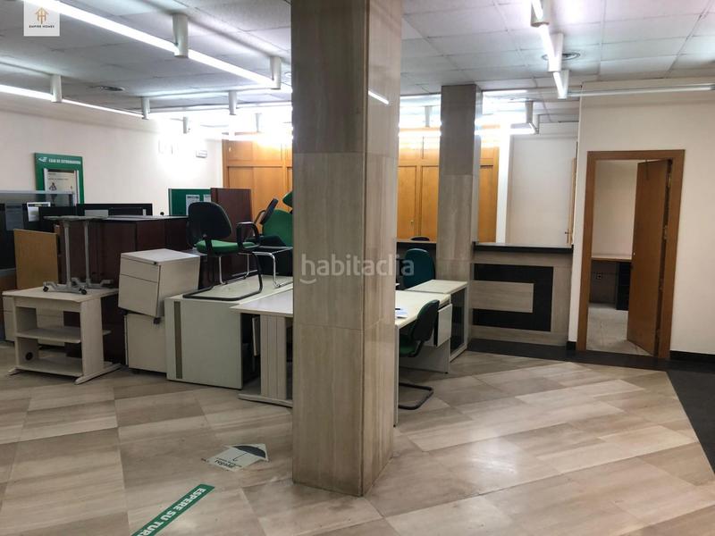 Foto d97c5a6d-0941-4835-9a48-d1682540358d. Alquiler local comercial se vende local comercial en antonio hurtado en Cáceres