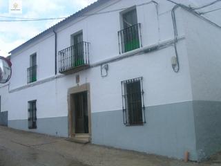 Maison à Casas de Don Antonio. Se vende gran casa en casas de don antonio cáceres
