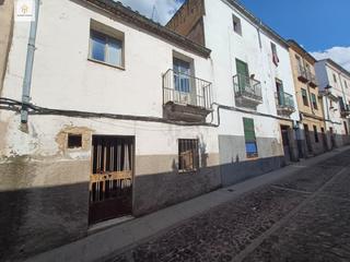 Building in Casco Antiguo. Se vende casa para reformar en zona parte antigua