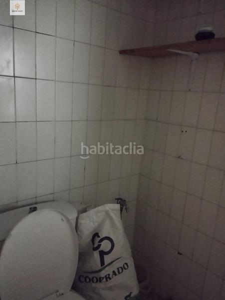 Foto f447f5fe-8dd1-4506-9930-b962e84eaa56. Alquiler local comercial se vende local comercial en los castellanos en Cáceres