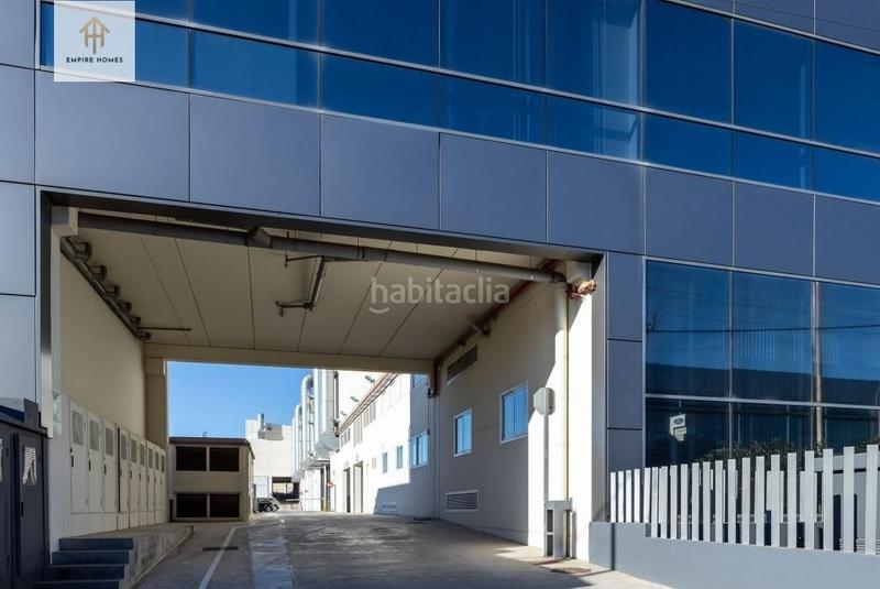 Foto 1c7f57e4-320b-4682-94d8-125fd312e0f2. Alquiler edificio empire homes alquila un edificio de oficinas en valenciapolígono industrial Fuente del Jarro en Paterna