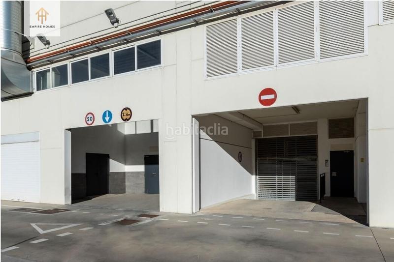 Foto 93049dbd-a0f8-4022-98c5-b7aac35d5fe1. Alquiler edificio empire homes alquila un edificio de oficinas en valenciapolígono industrial Fuente del Jarro en Paterna