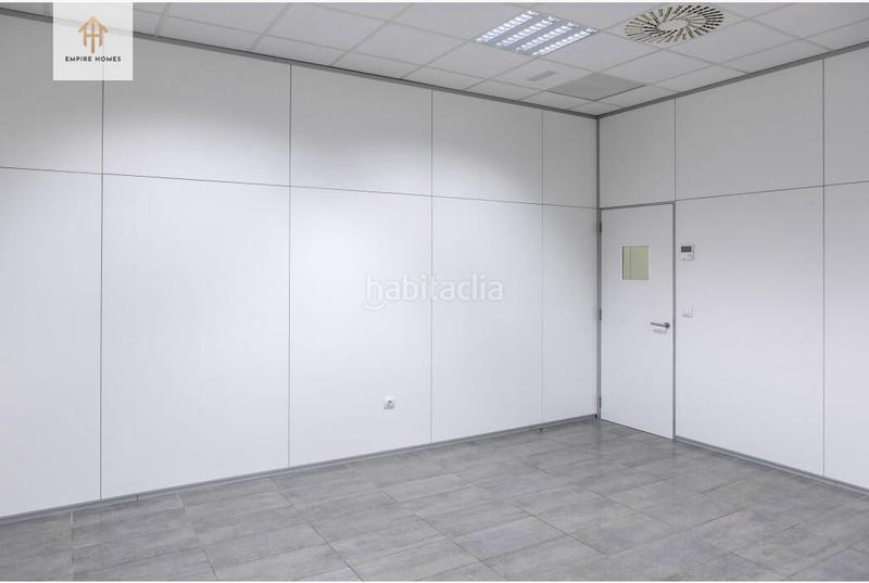 Foto ee472716-7f60-4b55-aeef-578a5436eff2. Alquiler edificio empire homes alquila un edificio de oficinas en valenciapolígono industrial Fuente del Jarro en Paterna