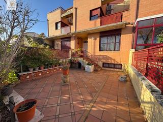 Casa adosada en Nuevo Cceres. Se vende adosado en nuevo cc
