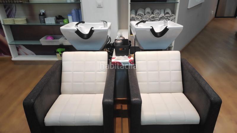 Foto d77eaceb-f9e9-4dd2-bc89-f4a33f82984f. Rent business premise in Centro Cáceres