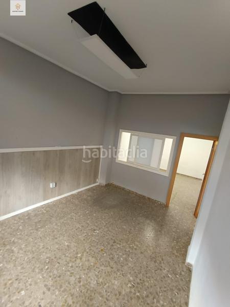 Foto 0bd578d1-c13d-469e-a199-b1075745cbcc. Affitto ufficio con parcheggio in Centro Cáceres