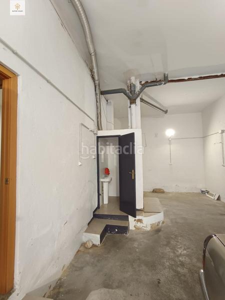 Foto c909f39d-ad49-493f-a2d2-a6b05a90d2de. Location bureau avec parking dans Centro Cáceres