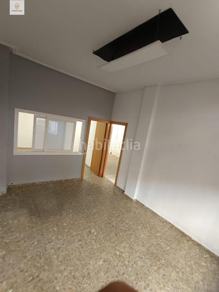 Foto 2f520bea-1ac4-4dc1-b966-50c1b70d7c13. Rent office space with parking in Centro Cáceres