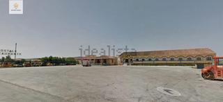 Local Comercial a Santa Cruz de Mudela. Empire homes vende local  hostal en zona santa cruz de mudela ci
