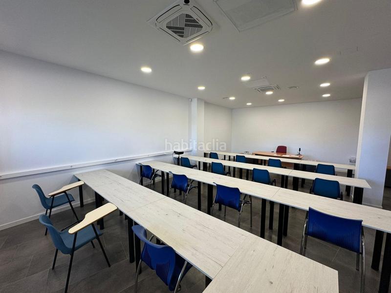 Foto 43bf0085-22cc-4237-81b8-1bcd8bfd6af5. Rent office space with heating in Montesol - Mejostilla Cáceres