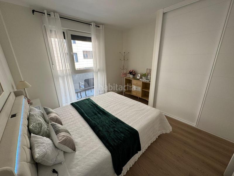 Foto edc4533e-ed3c-426e-a5f3-c9235d8ec2c4. Alquiler piso empire homes ofrece piso de nueva construcción equipado con piscina ideal para parejas en Cáceres