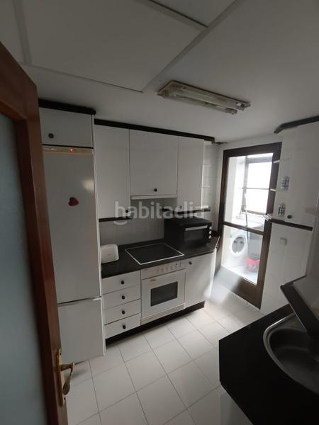 Foto 9f7a72f9-7885-409a-84e6-50648597a1e7. Alquiler piso empire homes ofrece piso en el Centro en Cáceres