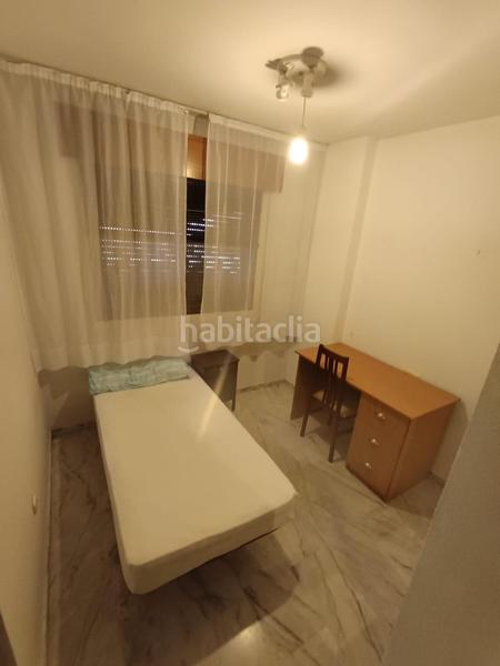 Foto d37c037e-2997-4f4a-891d-853b285e1c5a. Alquiler piso empire homes ofrece piso en el Centro en Cáceres