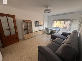 Location Appartement à Centro. Amplio piso en venta y alquiler en la zona de colón, cáceres