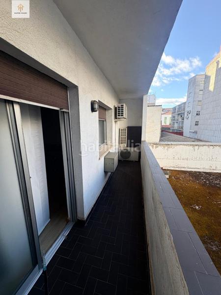 Foto 7ca7dc8a-d084-4a3d-ae85-e0e5ba7f1e5c. Miete büro in Casco Antiguo Cáceres