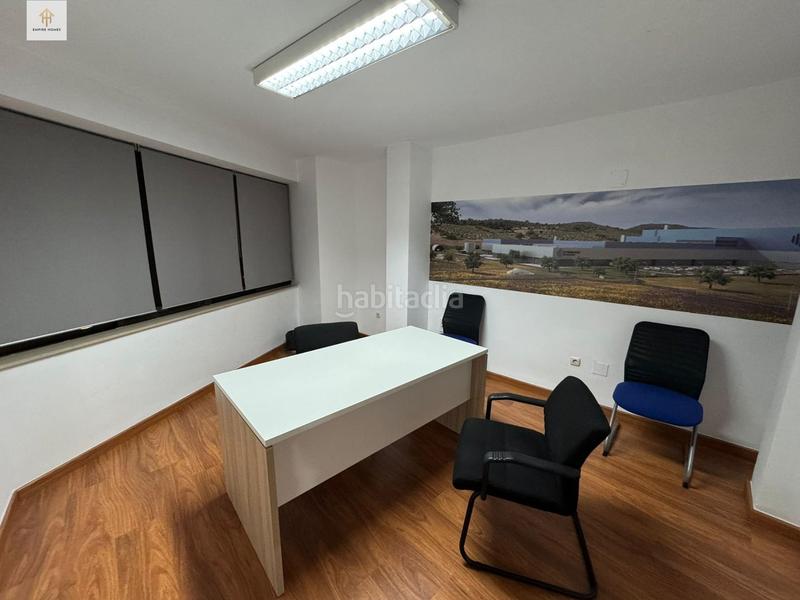 Foto 72a2e588-ef7f-4d06-828f-c6c13af1ae21. Miete büro mit heizung in Centro Cáceres