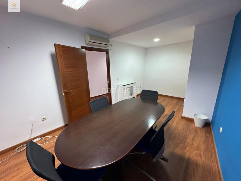 Foto d8422da4-52fe-4327-b68f-a3f096463df0. Rent office space with heating in Centro Cáceres