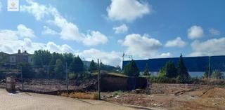 Terreny residencial a Nuevo Cáceres. Se vende parcela urbanizable en zona vista hermosa