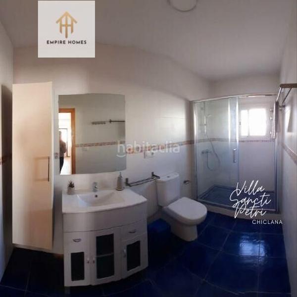 Foto 2d195dc1-2089-4f2d-8377-7d91923f5477. Affitto chalet con parcheggio piscina in Los Gallos Chiclana de la Frontera